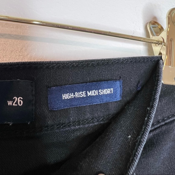 HOLLISTER High-Rise Embroidered Midi Short - Picture 7 of 7